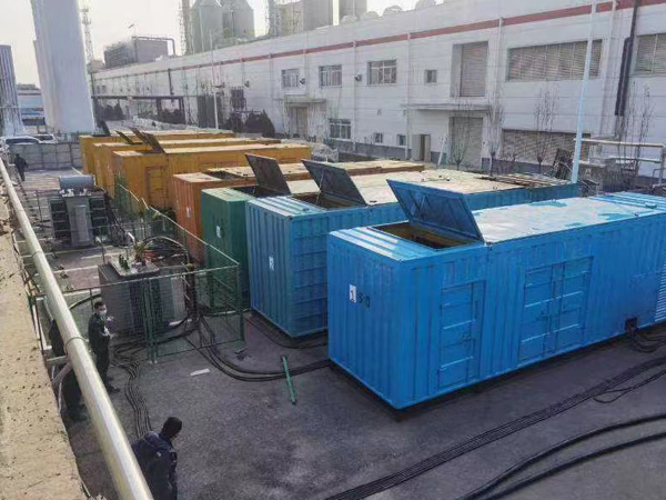 盈江380V和690V电压的电缆线相同吗？