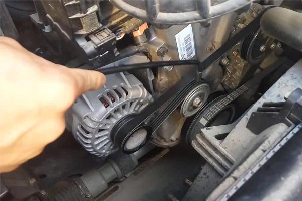 盈江转速传感器的工作原理是什么？